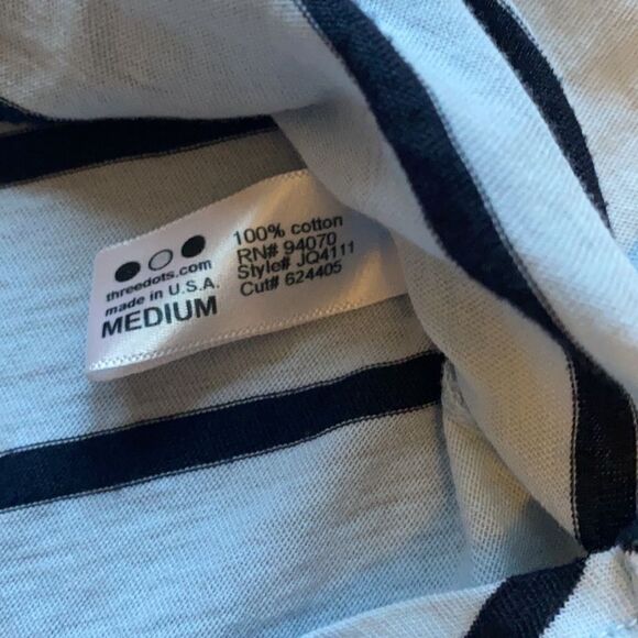 Orvis Striped shirt. Navy and light blue color. Size medium. Good condition. - Picture 3 of 4